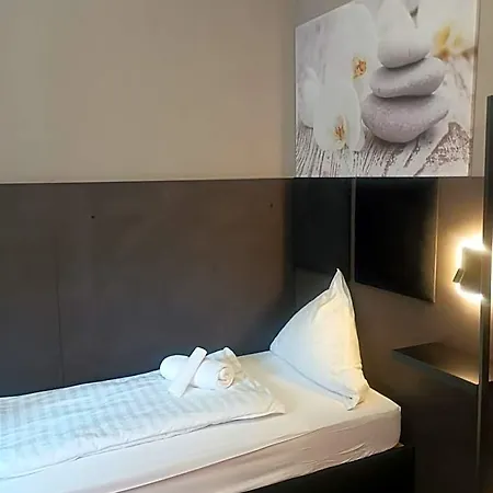 Niehler Otel