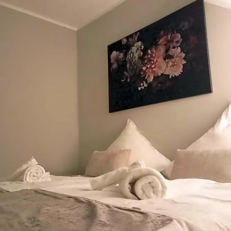 Niehler Otel 2*